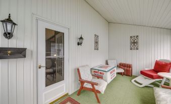 Historic Alexandria Home w/ Private Yard!