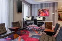DoubleTree by Hilton Atlanta Airport - Business