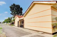 Hotel O Guest House Wijaya Syariah Near Alun Alun Kota Purwokerto Hotels in South Purwokerto