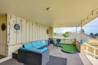 Family-Friendly Yakima Escape w/ Yard & Pool!