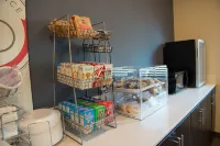Cobblestone Inn & Suites - Forest City - servizio colazione
