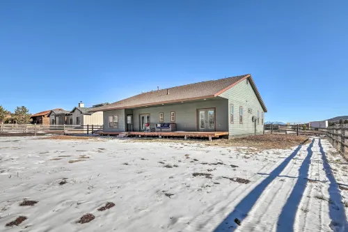 Spacious Williams Home w/ Yard: Near Hiking! - 3-Star