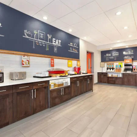 Hampton Inn Grand Rapids-North