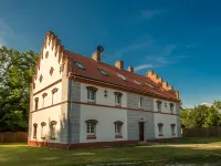 Oficyna Przy Pałacu Krobielowice Hotels in Wroclawski