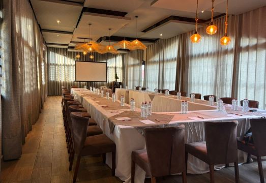 3. 렐레 데 플라토..