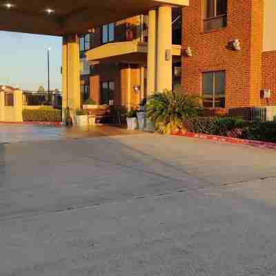 Aspen Grand Hotel LaPorte Hotel Exterior