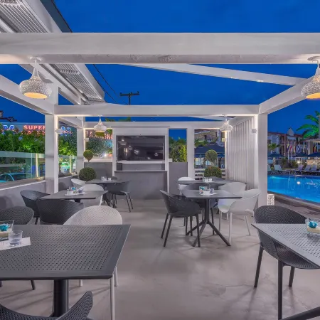 Dionysos Hotel & Suites