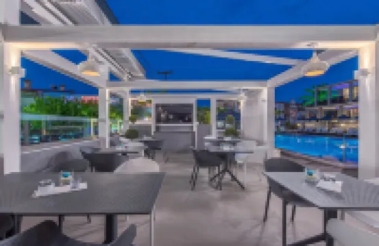 Dionysos Hotel & Suites