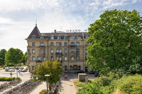 Best Western Plus Grand Hotel