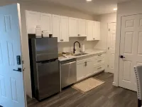 Cozy Studio Apartment in Qualicum BeachAngels Inn Studio Apartment. Hotels in Nanaimo G