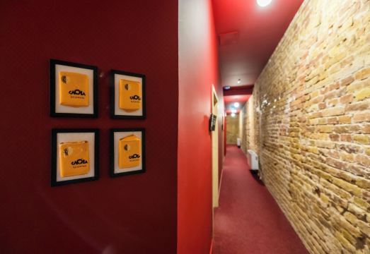 이스트-웨스트 부티크 호텔