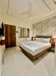 Hotel StayBird - Cove โรงแรมใกล้ซีซั่นส์มอลล์