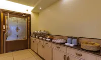 Treebo Suvarna Comforts - breakfast
