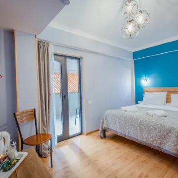 Central Gate Hotel in Heart of Tbilisi Отели рядом с достопримечательностью «Парк 9 Апреля»