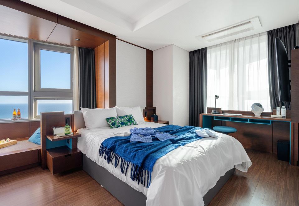 3. 어반스테이 해운..