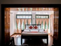 Lakefront Home Hotel Hotels in Ooty