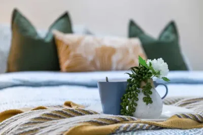 Cozy Apartment on Bourke St, Steps from Chinatown