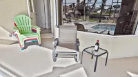 Timeout -south facing terrace with large pool - Villas