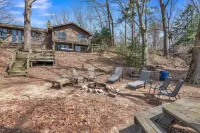 Ideal for family reunions!  5 bedrooms, 3 bathrooms, private beach.