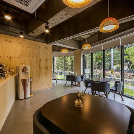 Ulsan Yeongnam Alps the Bamboo Hotel Отели рядом с достопримечательностью «Храм Соннамса»