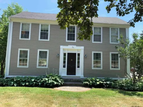Historic, Antique Southern Maine Farmhouse For All Seasons - 5 mins to Portland!