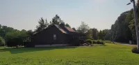 Lake hideaway