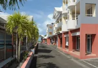 Studio "le pipiri" swimming pool sea view secure residence Hotels in La Trinite