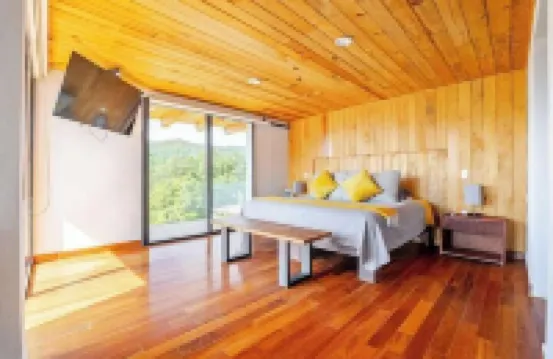 LUXO 巴耶德布拉沃的房子，帶按摩浴缸和湖景