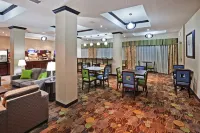 Holiday Inn Express & Suites Okmulgee Hotel a Okmulgee