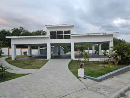 Serenity 1 <br>Feel At Home While Vacationing Отели рядом с достопримечательностью «Iglesia Evangelica Metodista Libre Vista Bella 3ra»