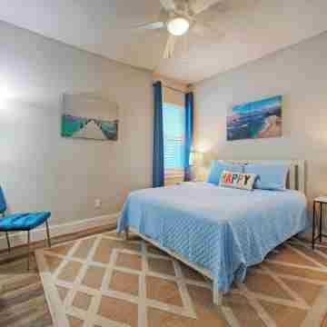 Peaceful Paradise Private Pool, Balcony Views + 5 Mins to Whitecap Beach Rooms