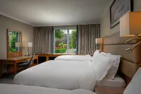 Radisson Blu Hotel and Spa, Limerick Hôtels à : Adare