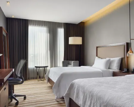 Hilton Garden Inn Chihuahua โรงแรมในชีวาวา