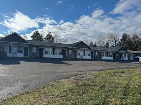 Lincoln Inn Fredericton Отели рядом с достопримечательностью «Университет Нью Брансуик»