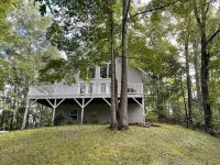 Cozy Mountain Cabin Perfect for Families and Pets