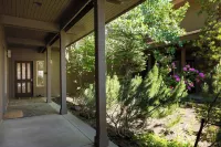 Perfect Basecamp for Mt. Bachelor with Hot Tub Hoteles en 