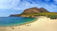 Casa Cabral : Big Apartment next to the beach