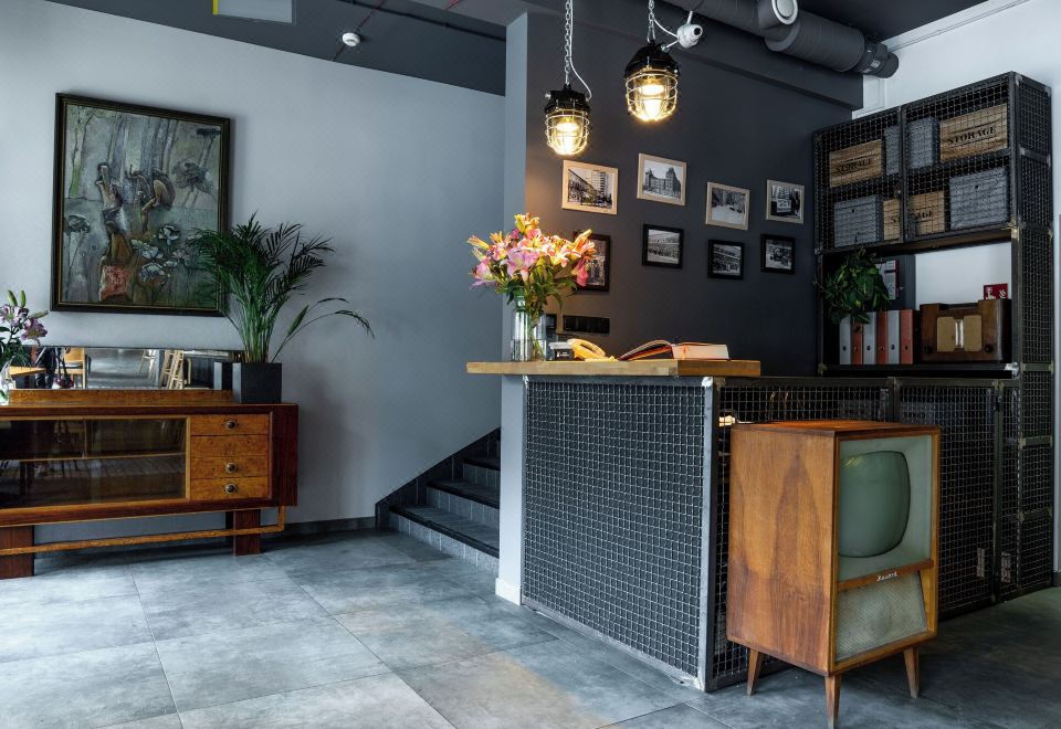 호텔 모코토프 주변 명소