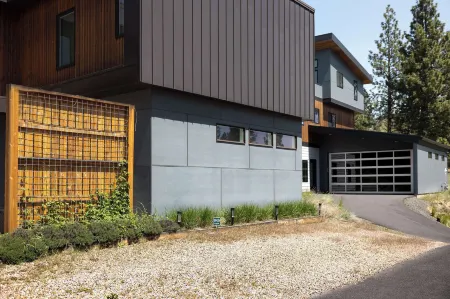 20 Min to Mt Bachelor! Perfect Basecamp for Skiers