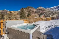 Hooray for Ouray! Hot tub and 2 blocks to Main Street!