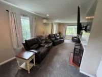 Charming 3-bedroom house in lovely Presque Isle with WiFi, AC Hotels in Presque Isle