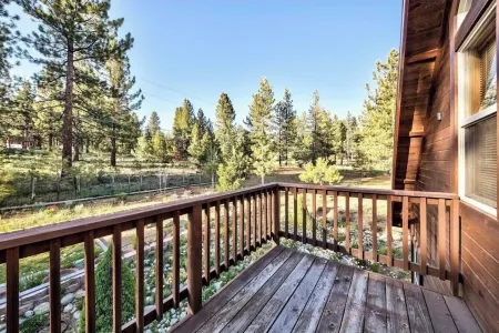 Custom Home In The Lost Sierras w/ Pool Table