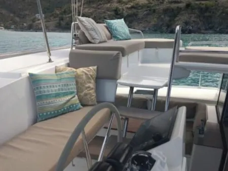 Vacation/Sail in Style: Luxurious Catamaran "SeAtitudes" Dream Vacation