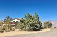 >>MAGICAL property on 5 acres in the Alabama Hills Hotels in Inyo County