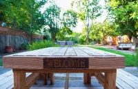 Charming and Centrally Located Sonoma  2-Bdrm house with WiFi and AC in Kenwood