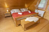 CHALET AJDA, VACATION HOME Hotel di Koprivnik v Bohinju