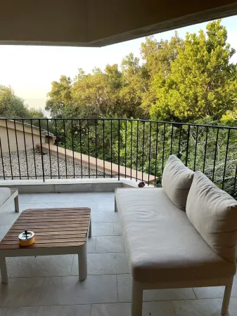Maison Mitoyenne en Balcon sur la Mer, à 15 Minutes de Bastia, Animaux Acceptés