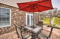 Bristol Escape w/ Patio, 2 Mi to Downtown! - 3 stjerner
