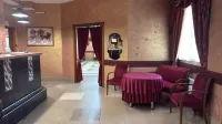 Alpari Hotel