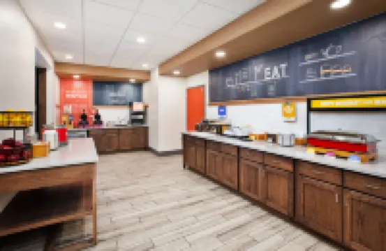 แฮมป์ตันอินน์ คลินตัน IA